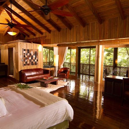 Las Lagunas Boutique Hotel Flores Esterno foto