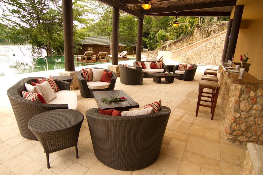 Las Lagunas Boutique Hotel Flores Esterno foto