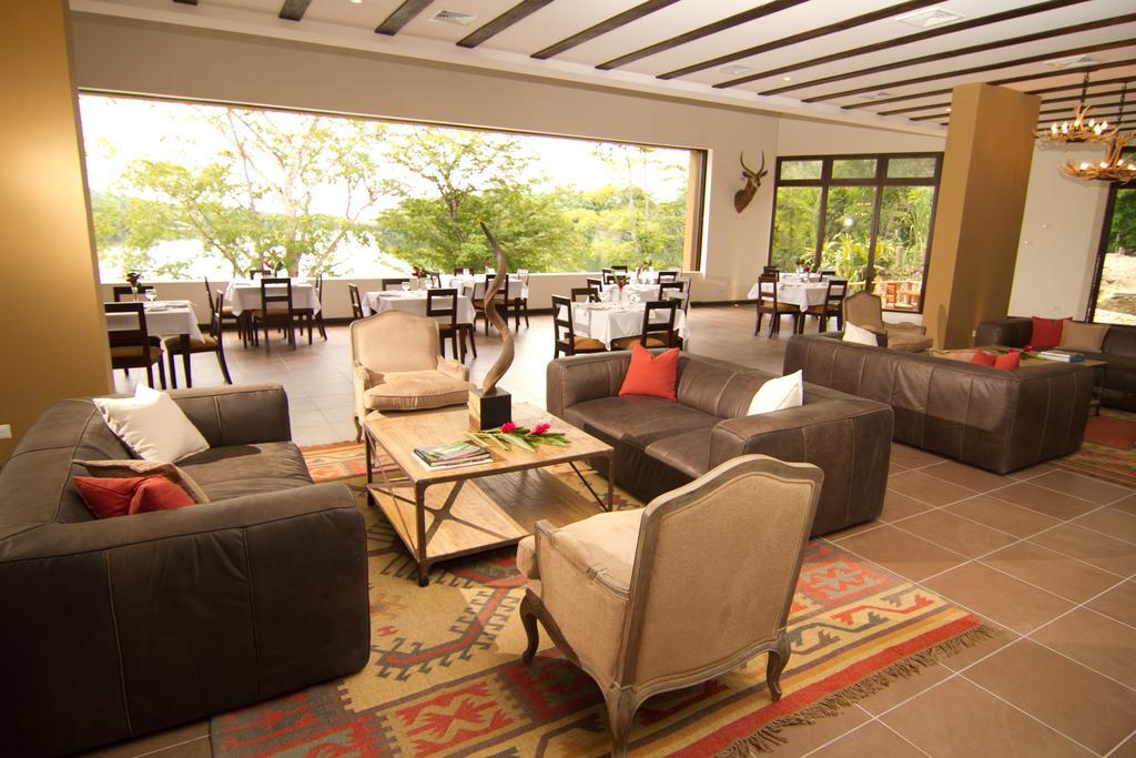 Las Lagunas Boutique Hotel Flores Esterno foto