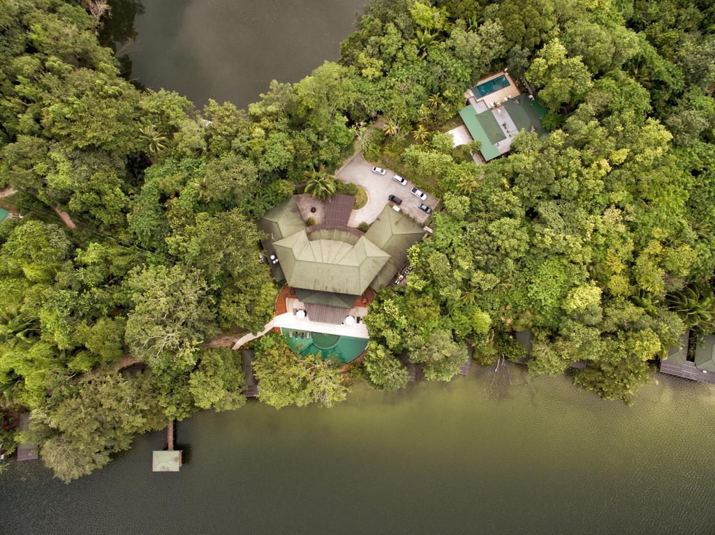 Las Lagunas Boutique Hotel Flores Esterno foto