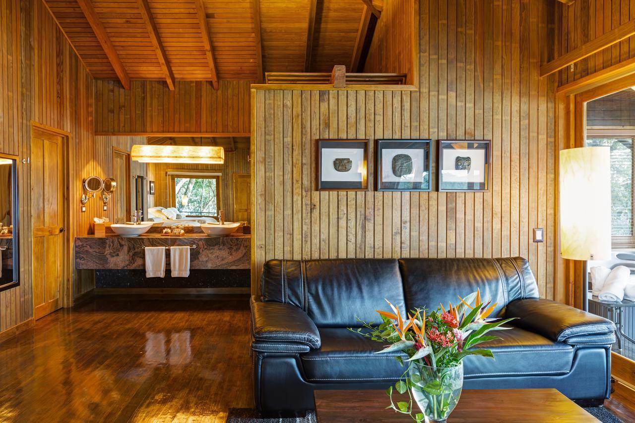 Las Lagunas Boutique Hotel Flores Esterno foto