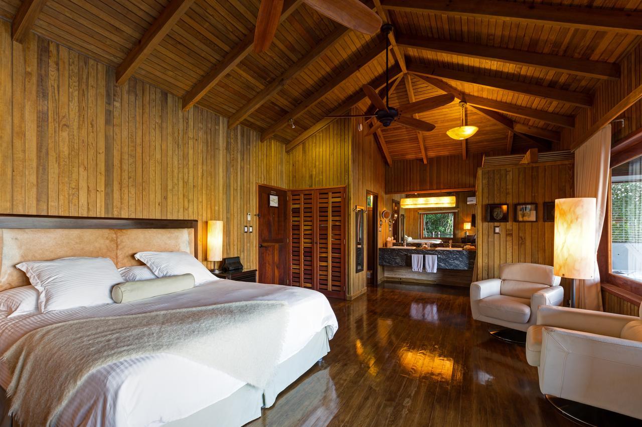 Las Lagunas Boutique Hotel Flores Esterno foto